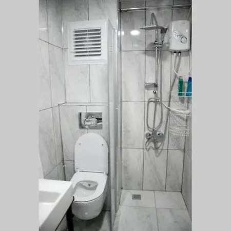 Very Attractive Holiday In Your Private Home! Side