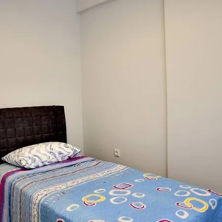 Very Attractive Holiday In Your Private Home! סייד